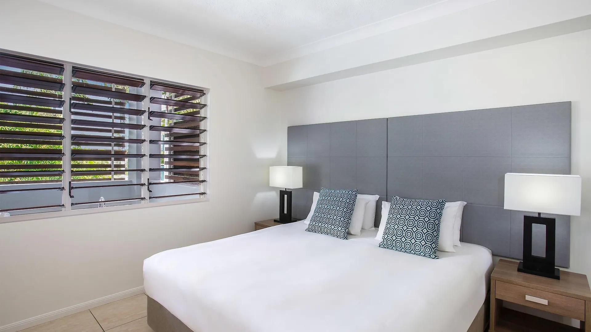 Aparthotel Mantra Aqueous On Port Port Douglas
