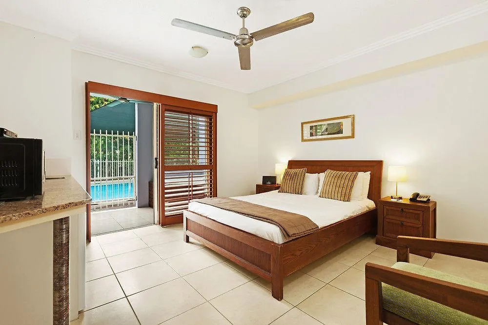 ****  Aparthotel Mantra Aqueous On Port Port Douglas Australia